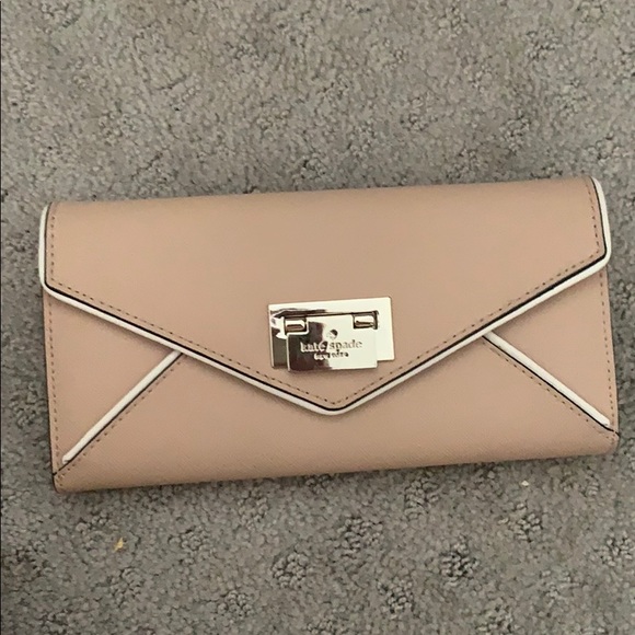 Kate spade wallet - Picture 1 of 2